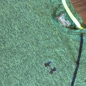 Short sleeve Under Armour shirt